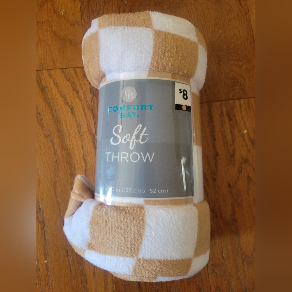 Comfort Bay Soft Throw Blanket - White and Tan Checker